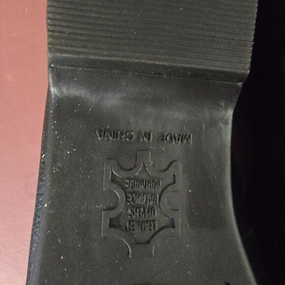 New Womens Black Leather Flats 7M 8.5M - Picture 2 of 6